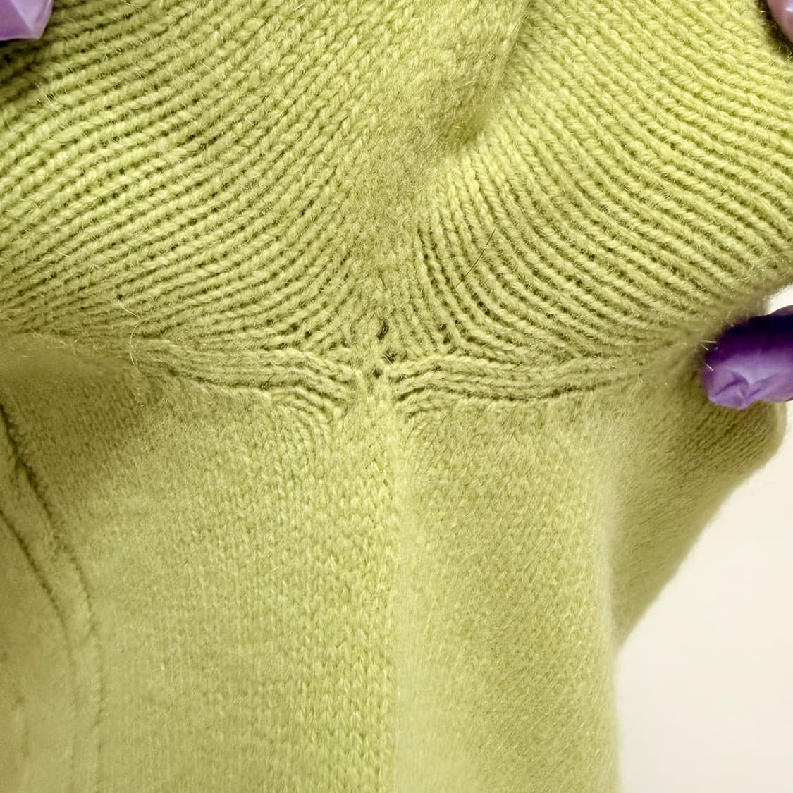 [캐시미어 100%] 파스텔 라임 꽈배기 니트 L 상품이미지5