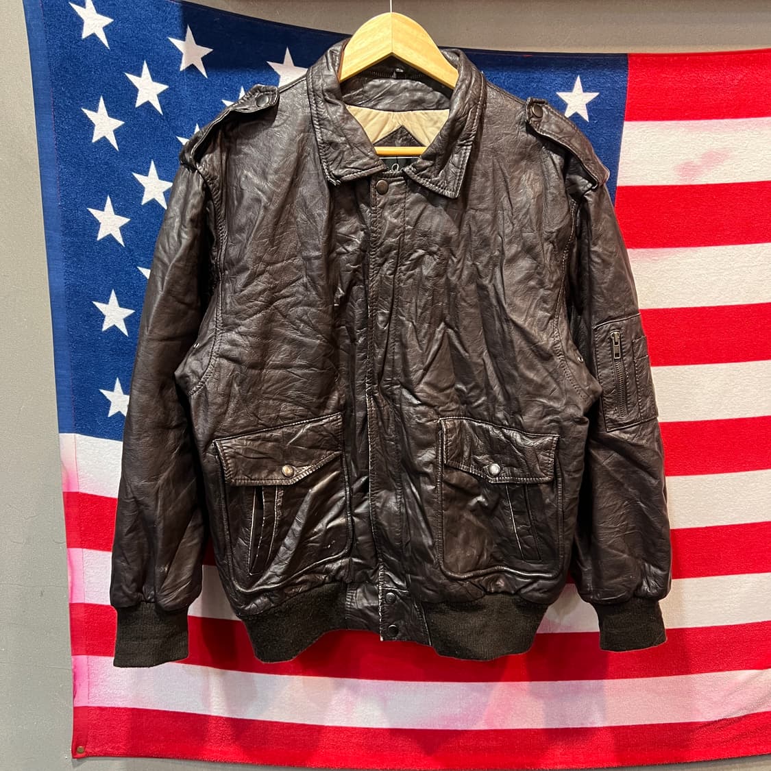 일본 빈티지 브라운 레더 봄버자켓 상품이미지1