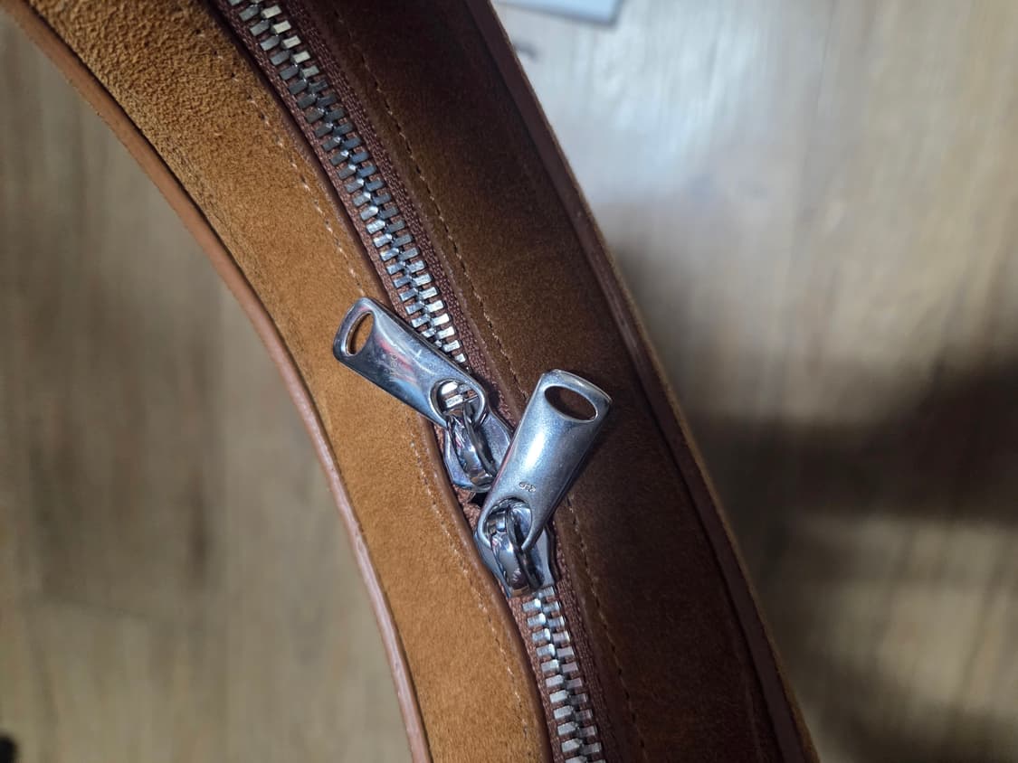 코페르니 스웨이드 스와이프백 상품이미지6