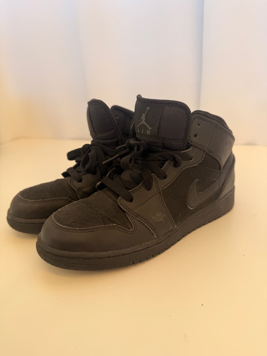  나이키 에어 조던 (nike air jordan) 미드 트리플 블랙  상품이미지1