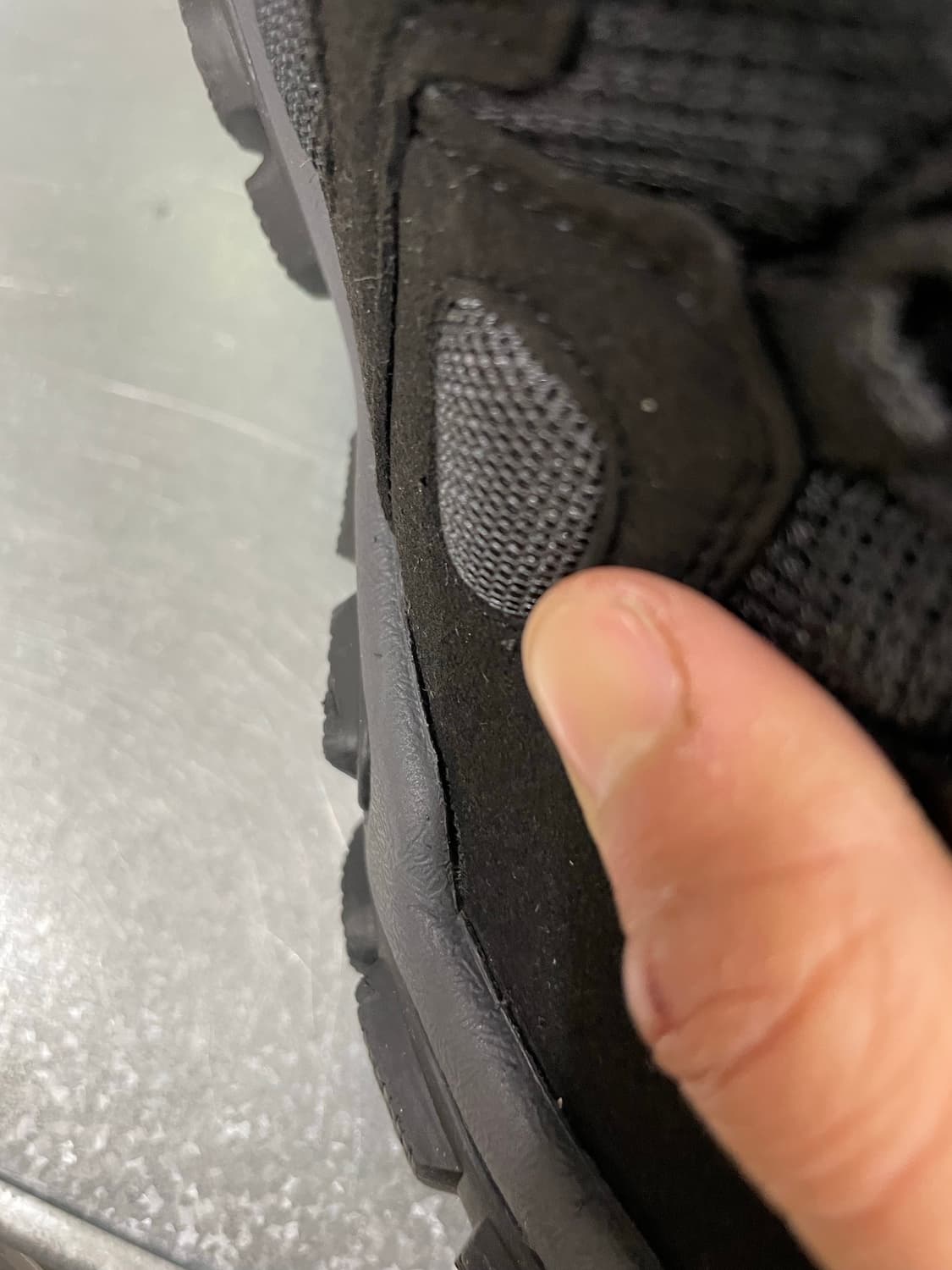 아크네 스튜디오 볼스터 스니커즈 블랙 40 상품이미지8