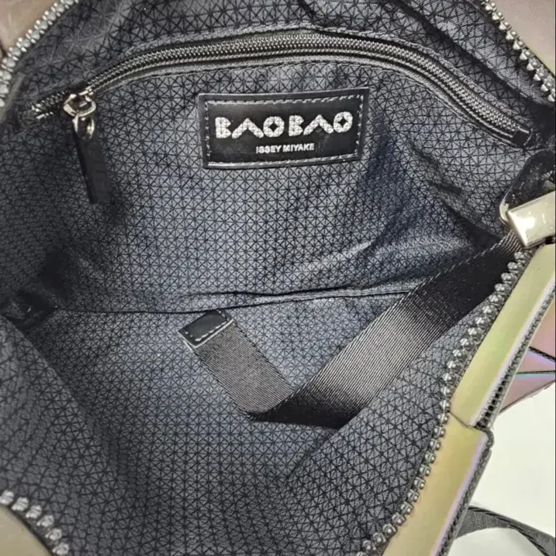 바오바오 이세이미야케 루프 매트 숄더백 상품이미지4