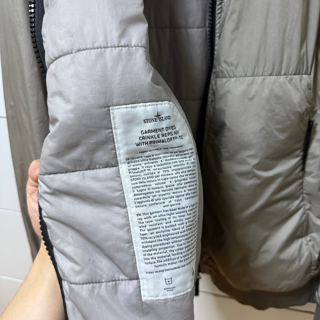 (XL) 스톤아일랜드 크링클랩스 프리마로프트 후드 바람막이 자켓 상품이미지5