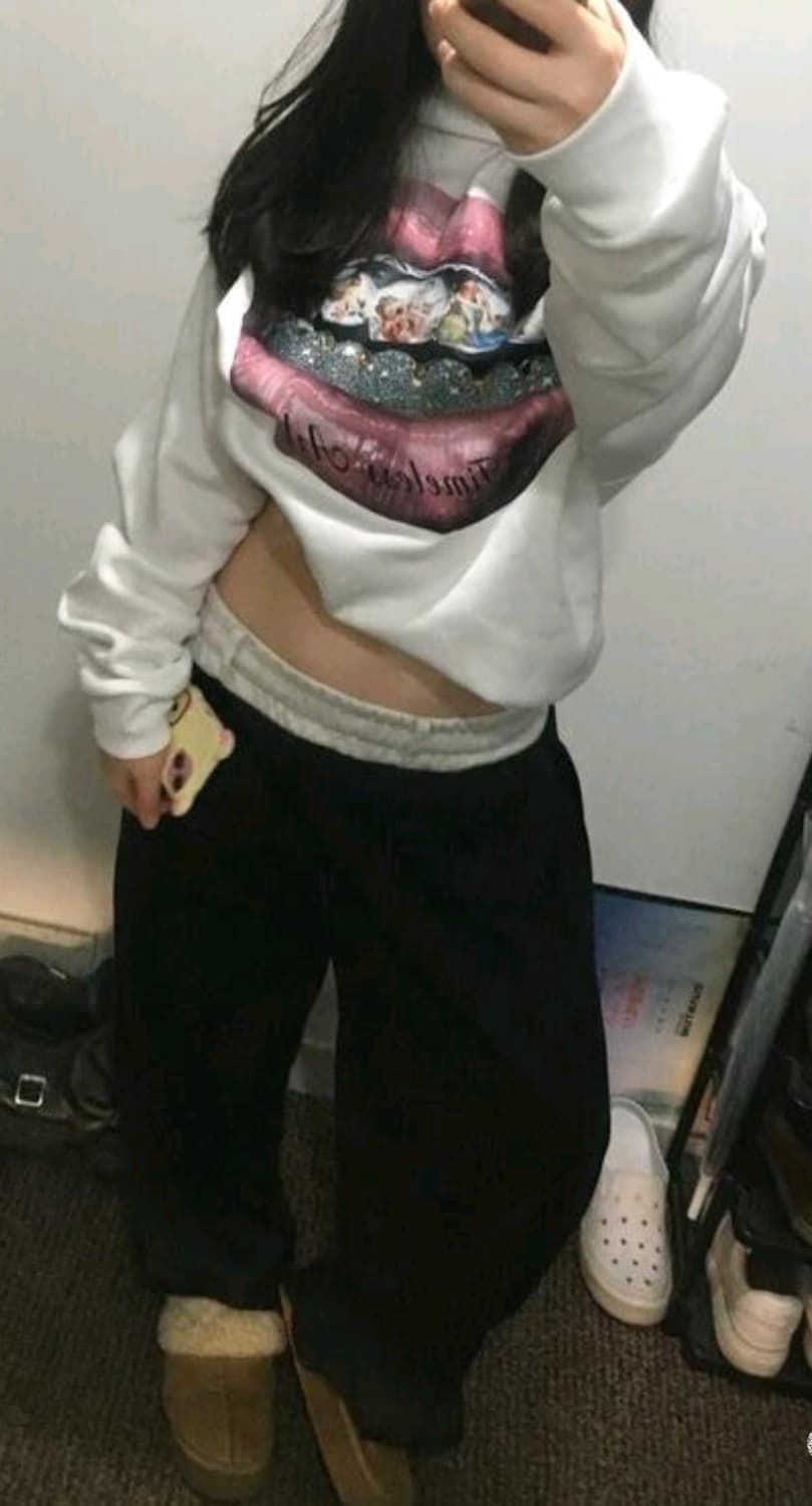 입술 후드티 상품이미지3