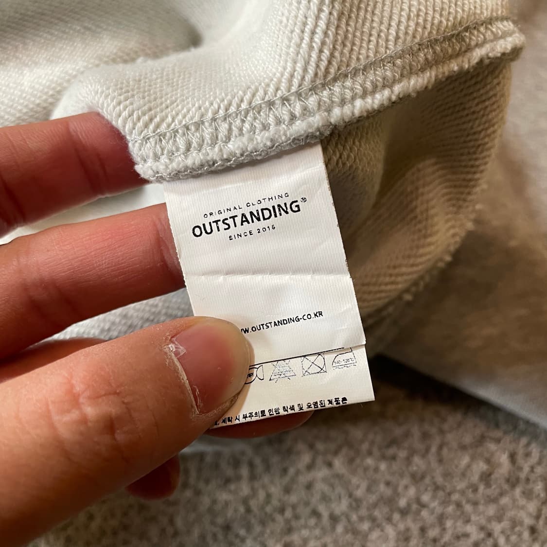 아웃스탠딩 포켓 맨투맨 상품이미지4