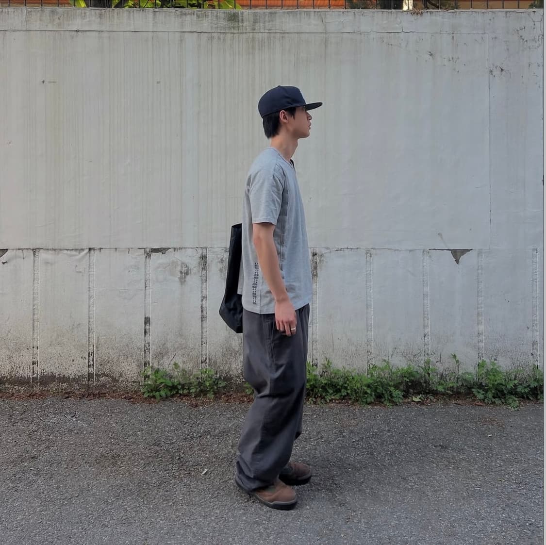 빔즈 SSZ 24년도 겟 헤머드 치노 팬츠 그레이 상품이미지1