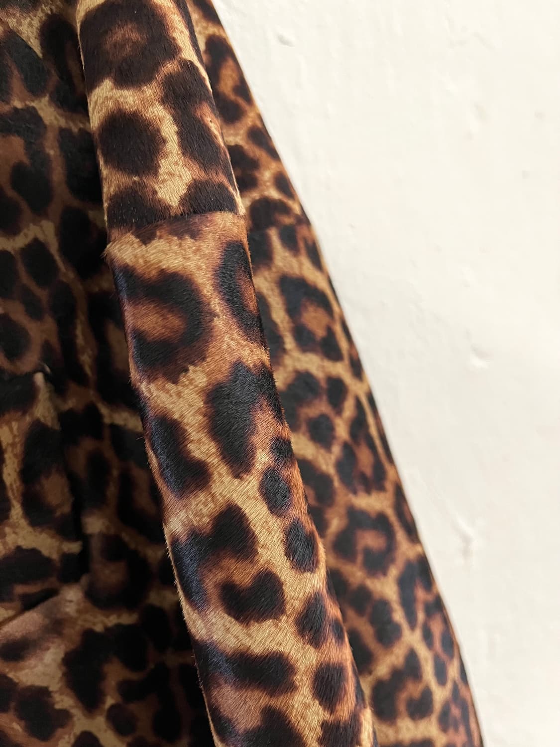 다이앤 본 퍼스텐버그 레오파드 송치 레더 코트 상품이미지5