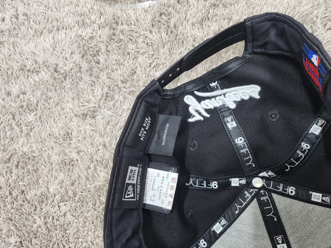 뉴에라 양키스 9FIFTY 블랙 스냅백 상품이미지7