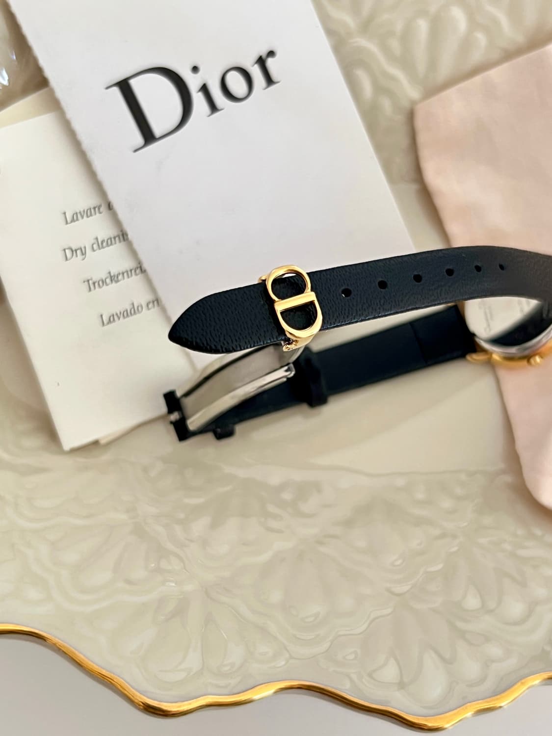 디올 골드 라운드 CD 버클 시계 / 정품감정 . 케어 상품이미지5