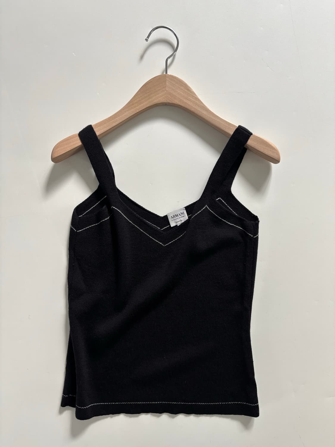 Armani 아르마니 꼴레지오니 블랙 니트 슬리브리스 상품이미지2