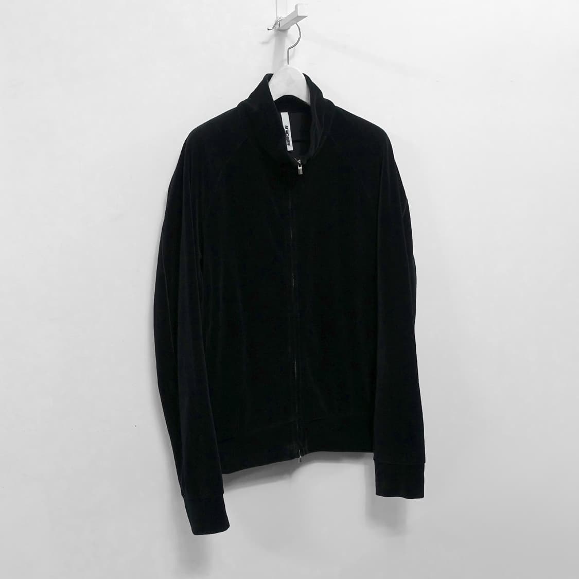 [2]ATTACHMENT 어태치먼트 25AW 아티잔 벨루어 트랙재킷 상품이미지4