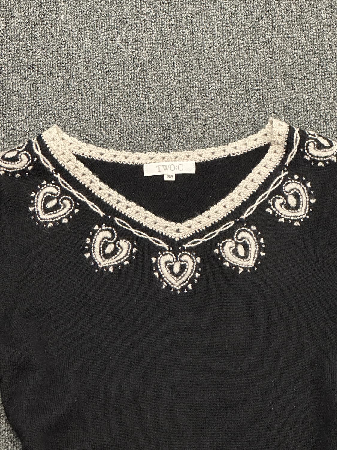 38)Japanese vintage 여성 하트자수 브이넥 니트 상품이미지3