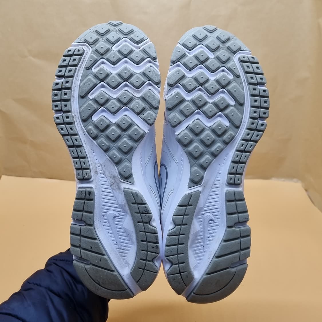 나이키 다운쉬프터6 여성운동화230  상품이미지3