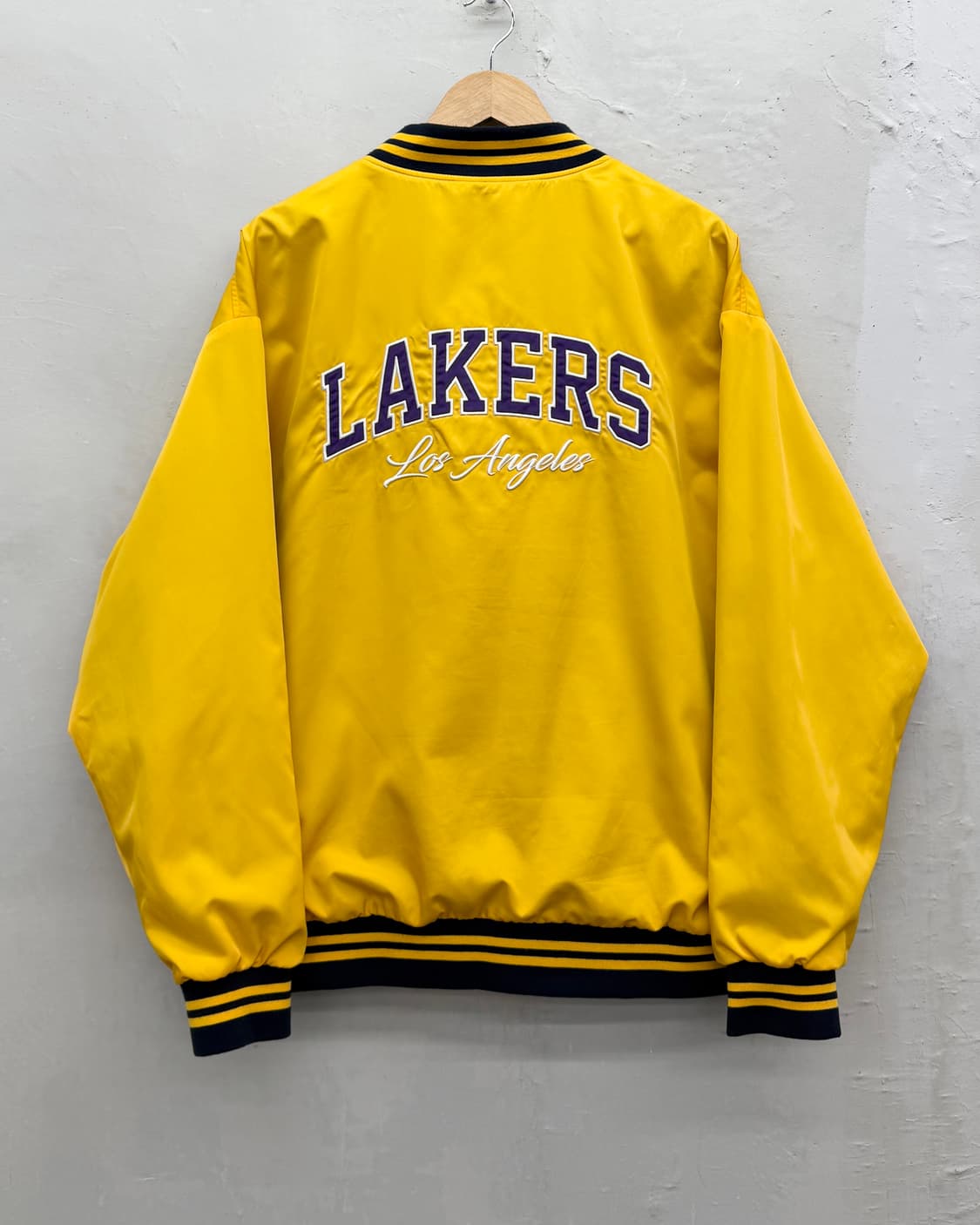 NBA LA LAKERS 리버시블 스타디움 자켓 상품이미지4