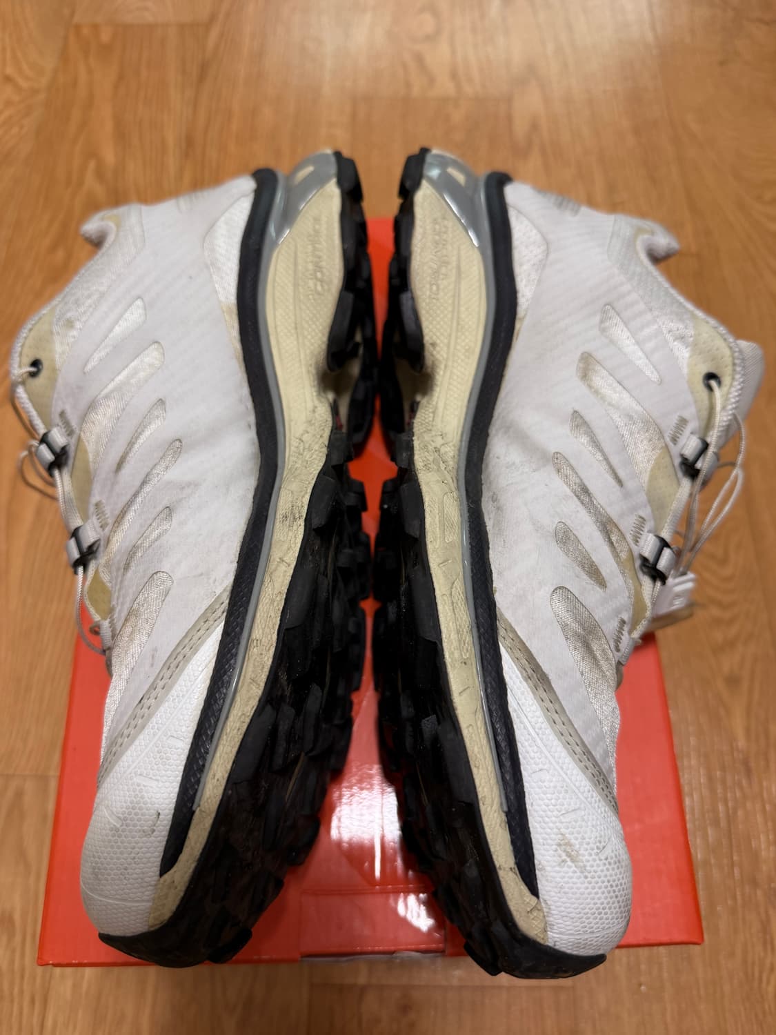 살로몬 신발 상품이미지3