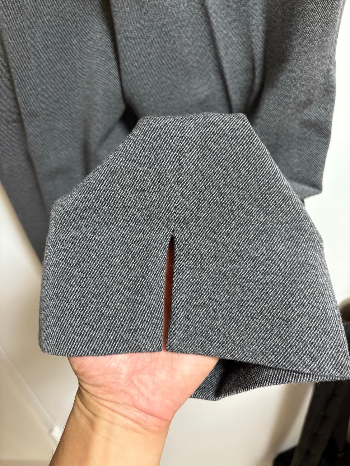 [52/52] 솔리드옴므 22FW 그레이 울 셋업 수트 상품이미지8