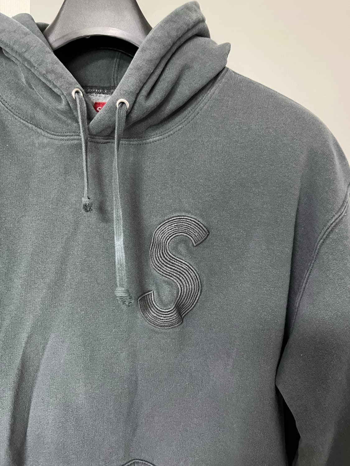 슈프림 23ss 오버다이드 S로고 후디 M 상품이미지5