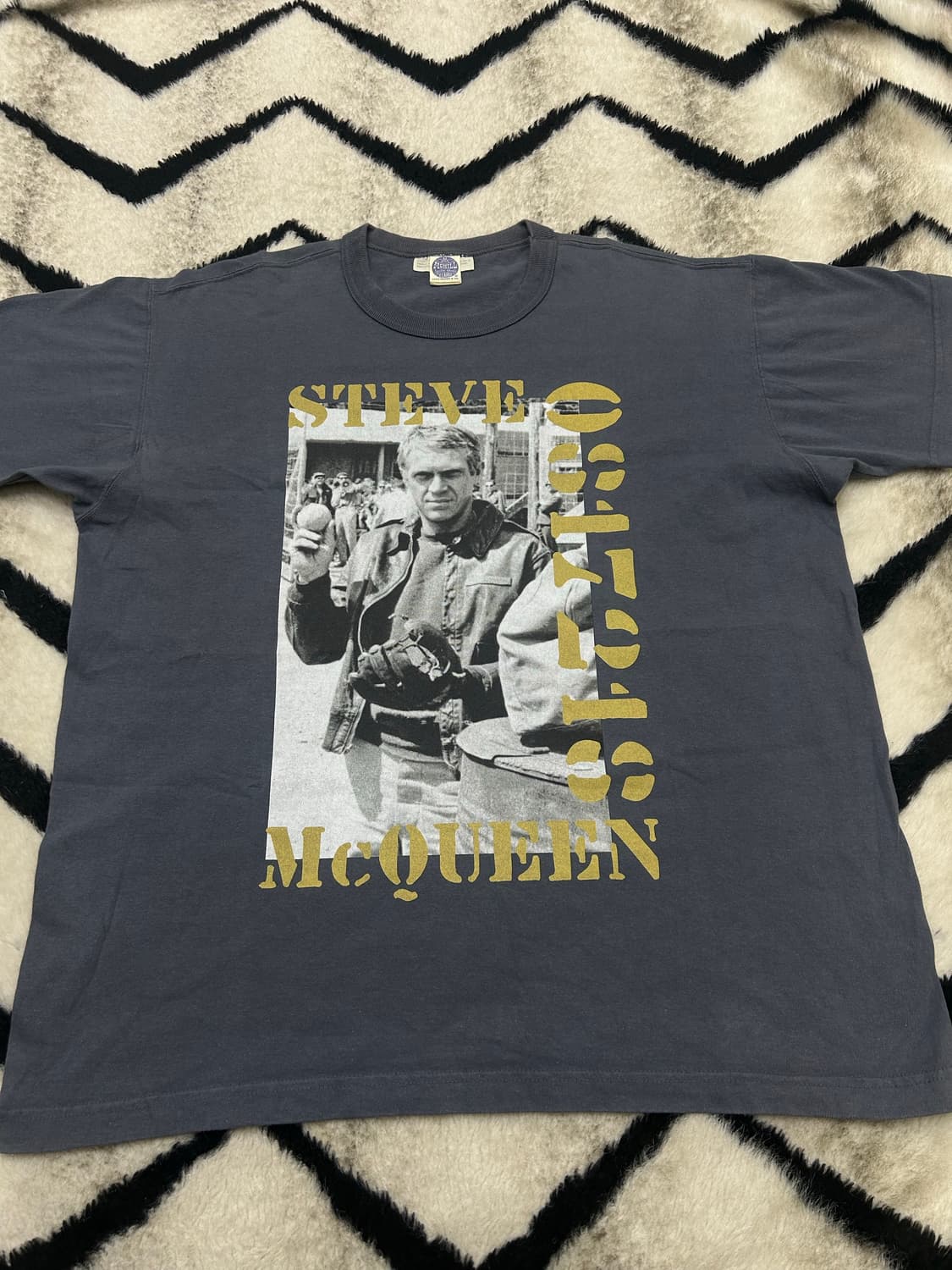 [XL]토이즈맥코이 스티브맥퀸 반팔/챠콜 상품이미지2