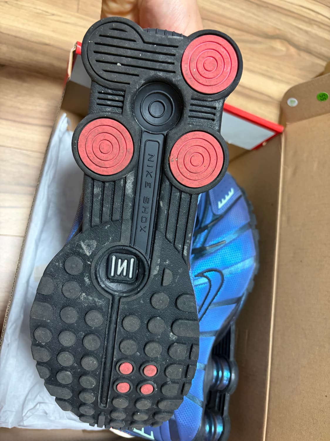 나이키 샥스r4 270 상품이미지2