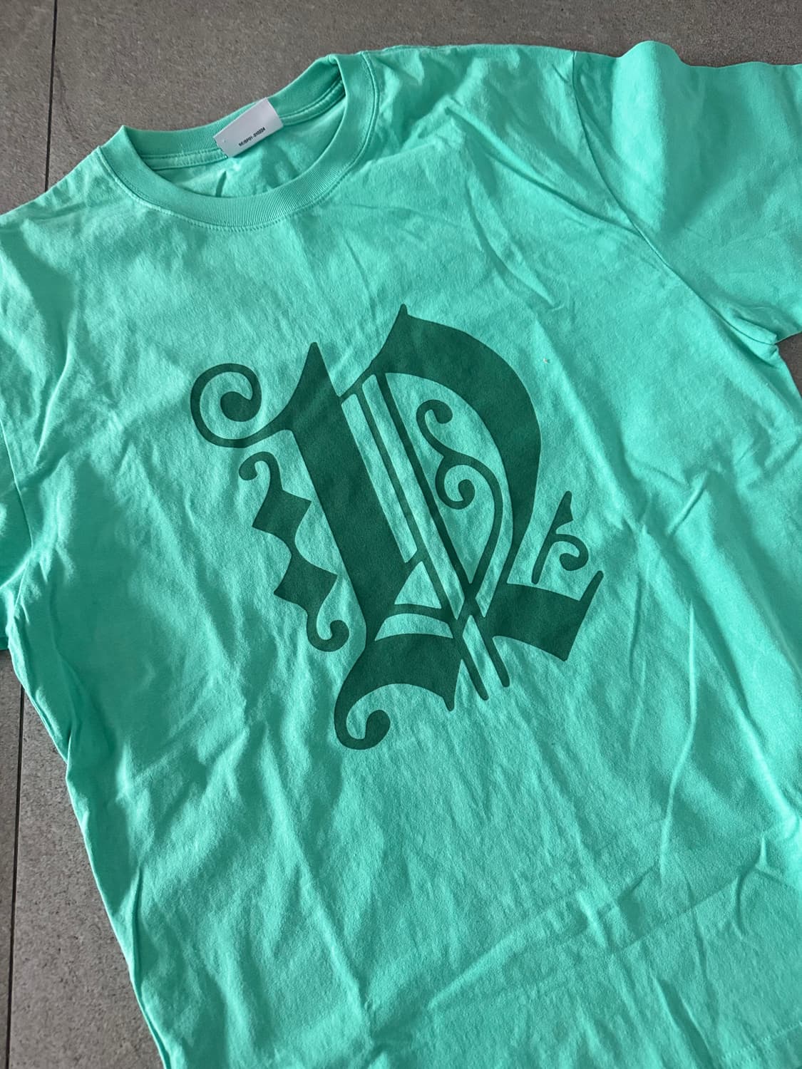 디스이즈네버댓 반팔티 L 상품이미지2