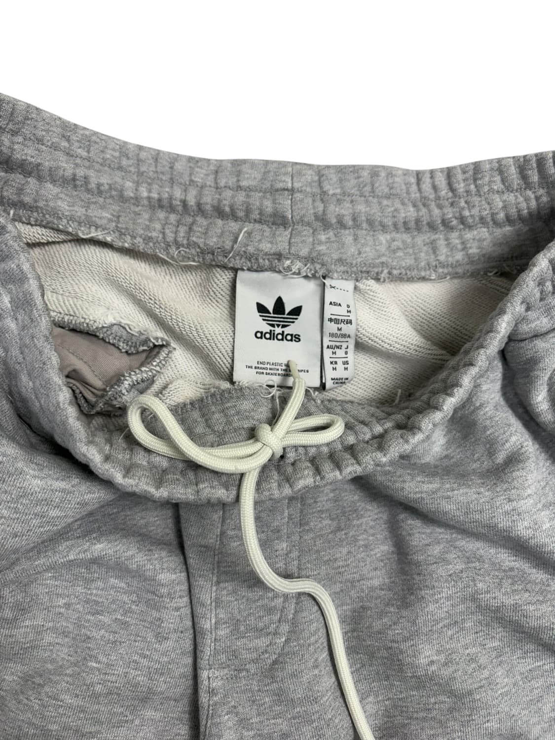 아디다스 스케이트 보딩 파이어버드 조거 팬츠 그레이 상품이미지4