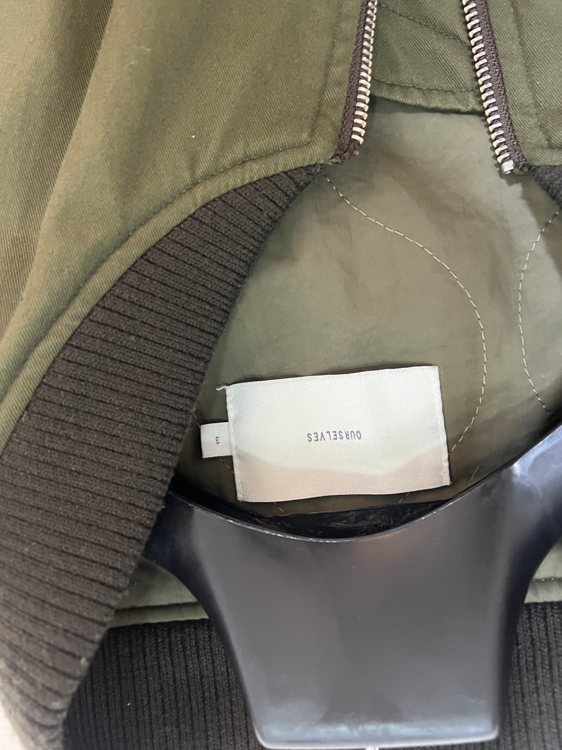 아워셀브스 ma-1 올리브 자켓  상품이미지3