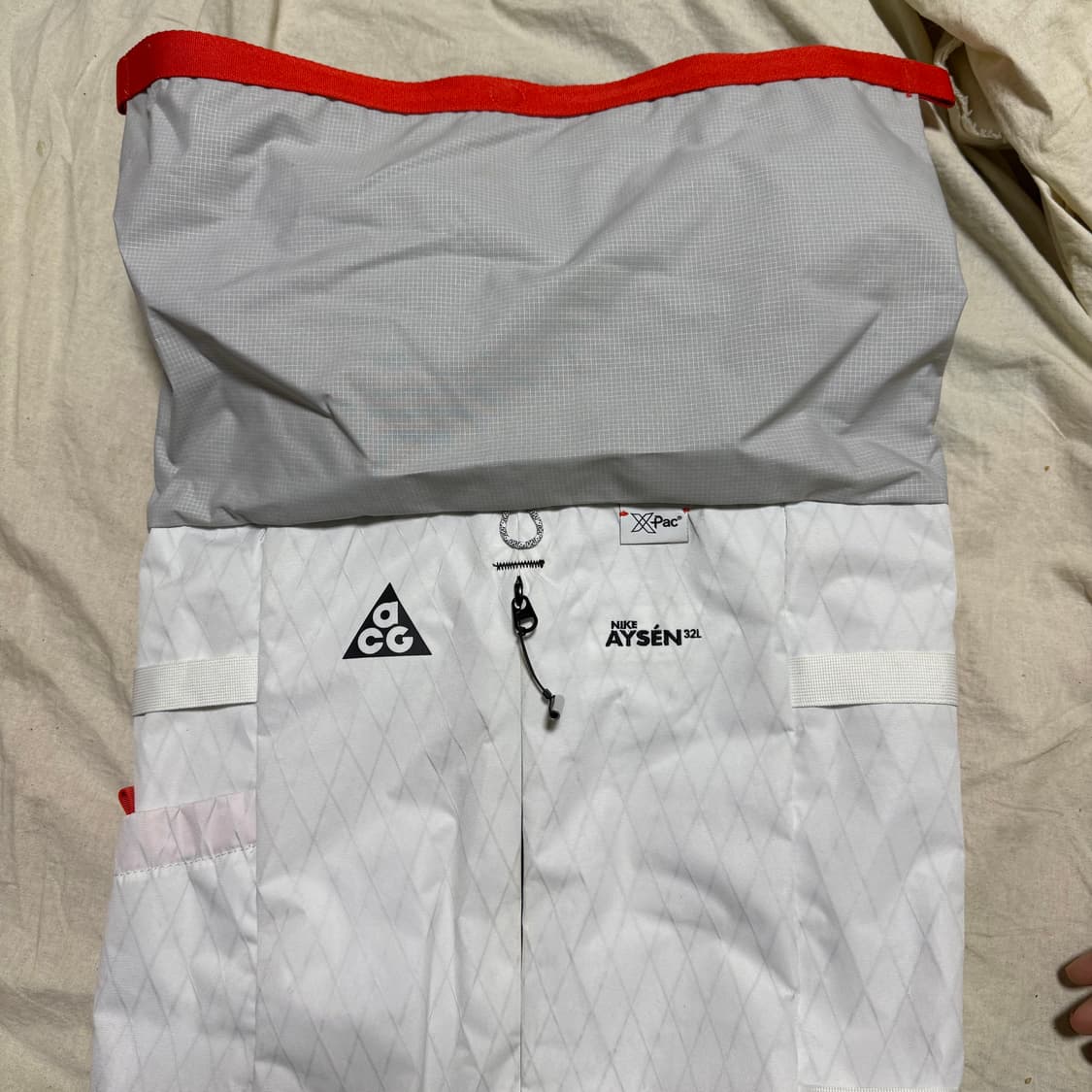 나이키 ACG 아이젠 데이팩 32L 화이트 백팩  상품이미지2
