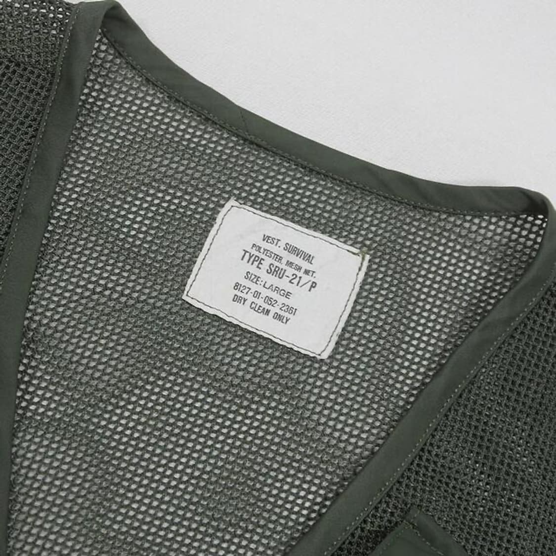(착용컷) U.S.A.F. 서바이벌 베스트 (남성용 100) 상품이미지5