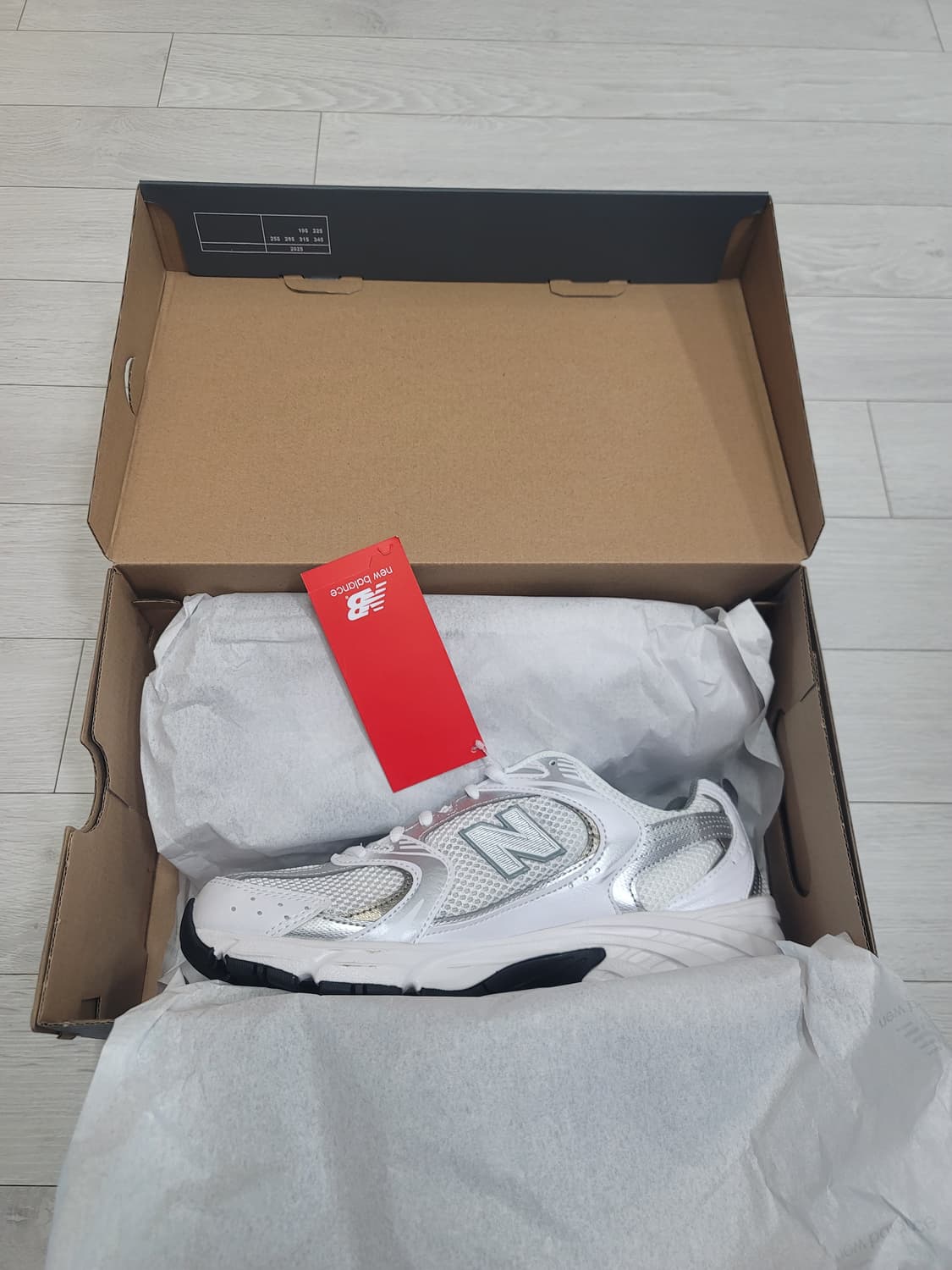(260)뉴발란스 530 화이트 실버[대전 직거래도 가능] 상품이미지3
