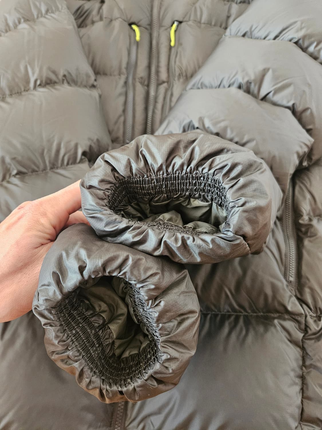 파타고니아 피츠로이 다운 패딩 올리브 xl 상품이미지3