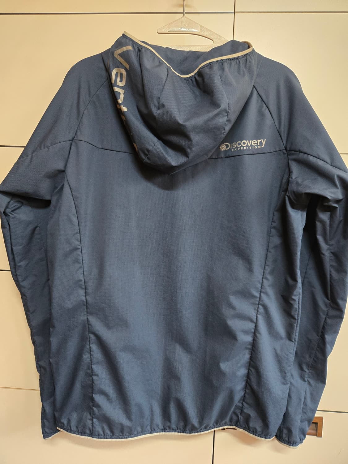 디스커버리 남성 홀겹 바람막이 점퍼(100사이즈) 상품이미지4