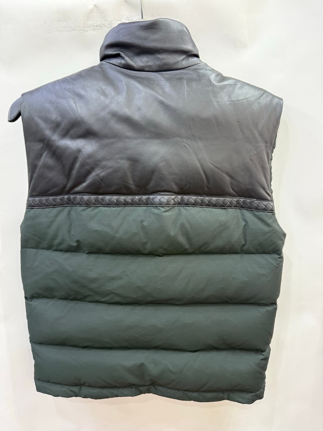 보테가베네타 레더 패딩 조끼 상품이미지2