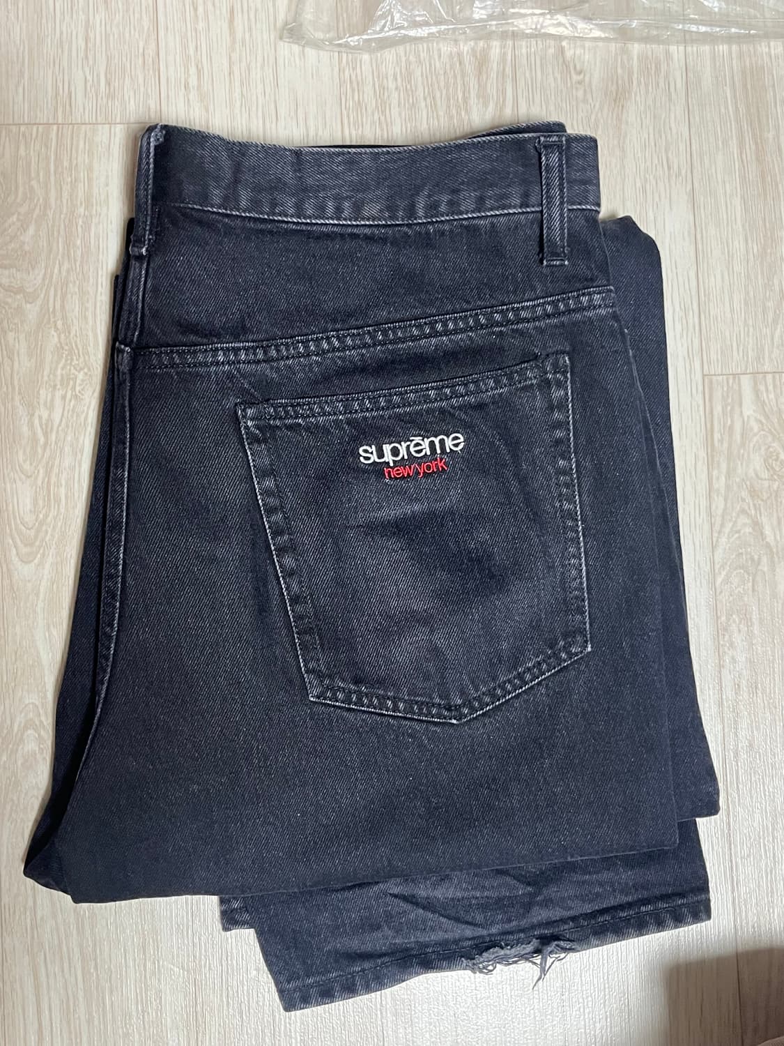 슈프림 배기진 블랙 34 상품이미지1