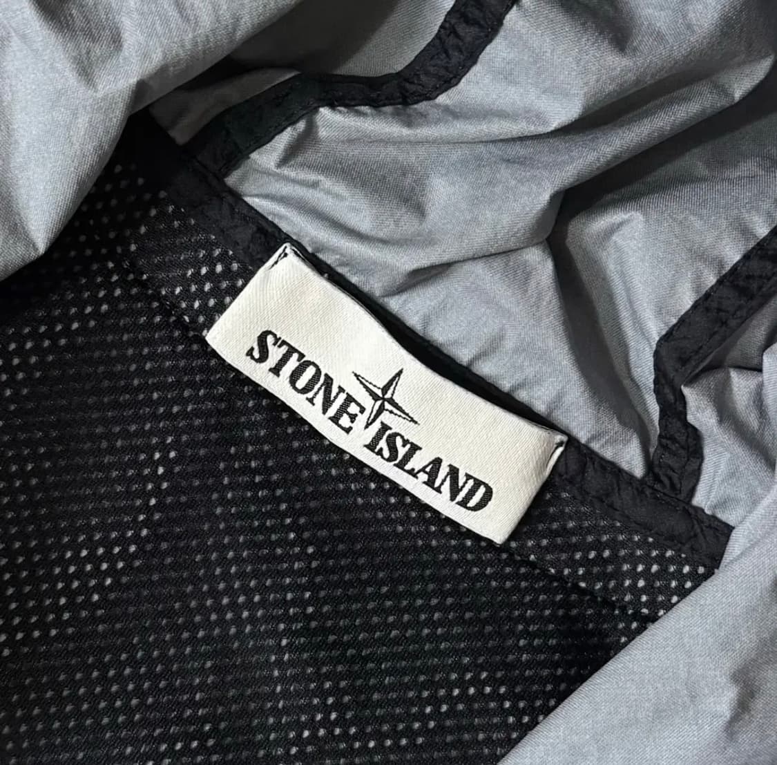 [M/당일출고]스톤아일랜드 멤브라나 3L TC 바람막이 상품이미지3