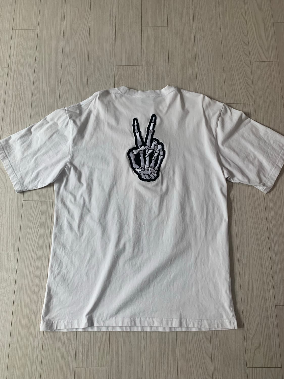 발렌시아가(Balenciaga)의 라지 핏 스마일리 티셔츠 상품이미지6