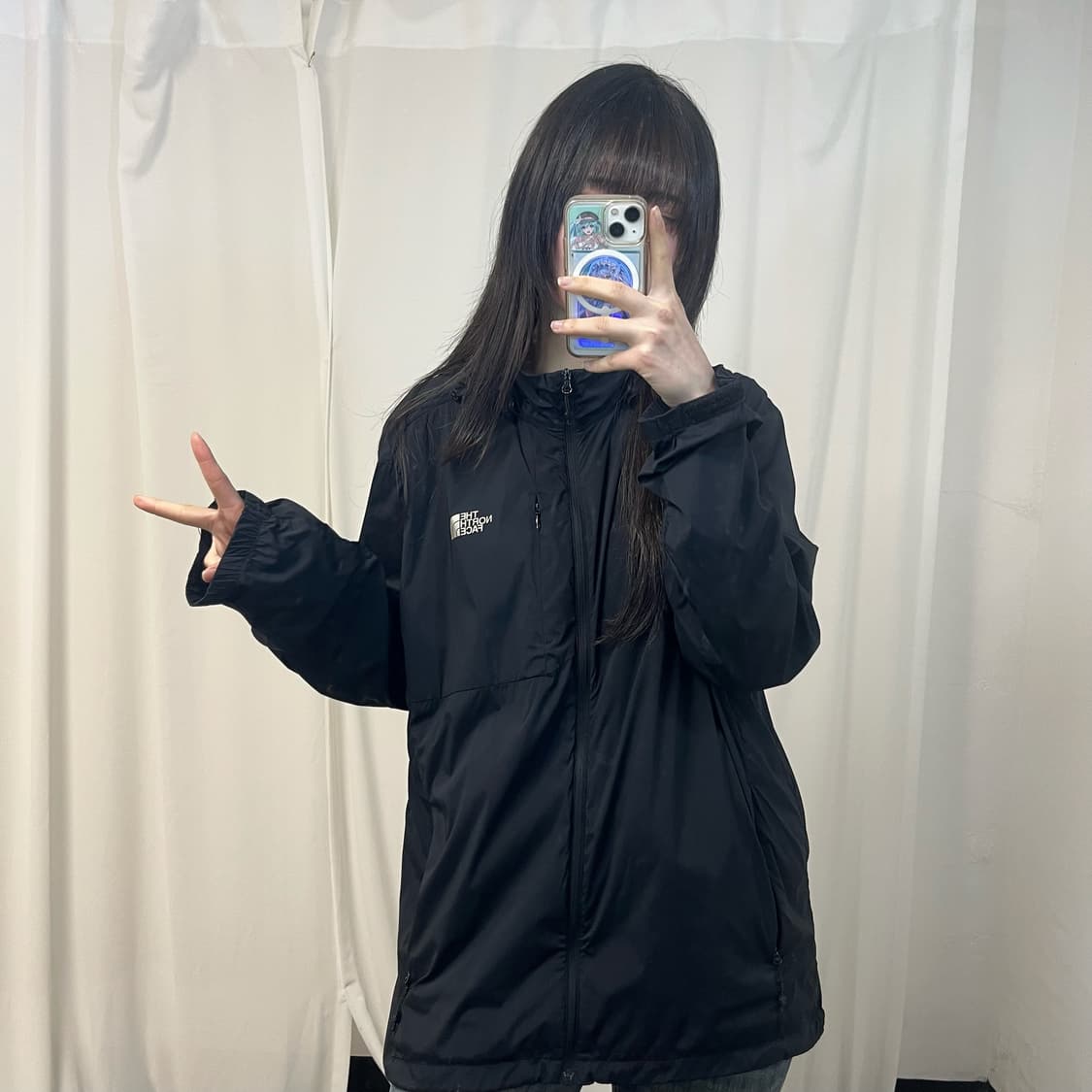The North Face black windbreaker 상품이미지2