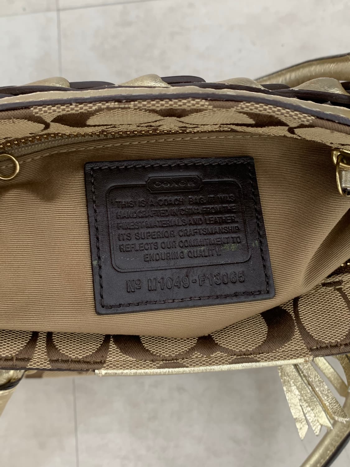 Coach Gold Shoulder Bag 👑 상품이미지5