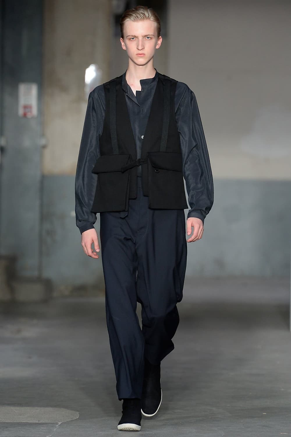 르메르 18ss 유틸리티 베스트 블랙 LEMAIRE 조끼 상품이미지1