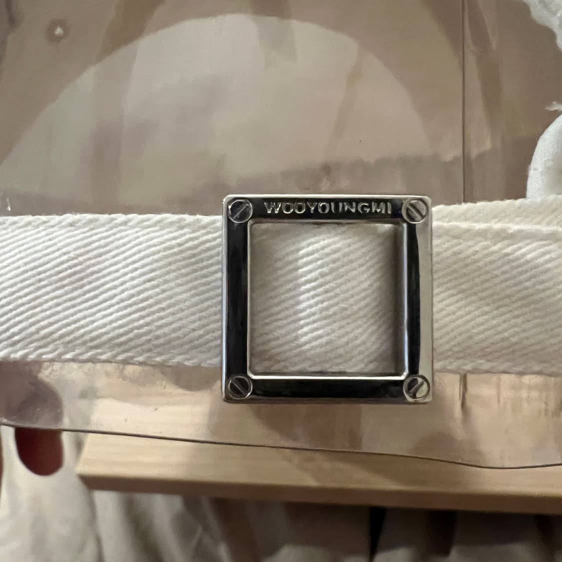 우영미 화이트 볼캡 23ss 상품이미지4