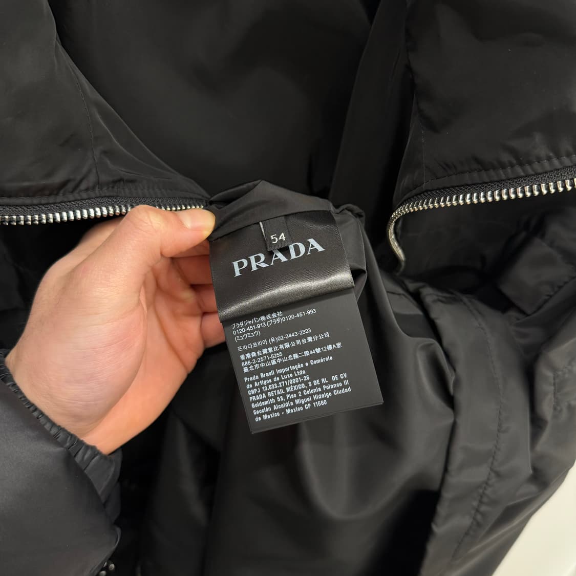 [신형/54] 프라다 리나일론 바람막이 블랙 상품이미지5