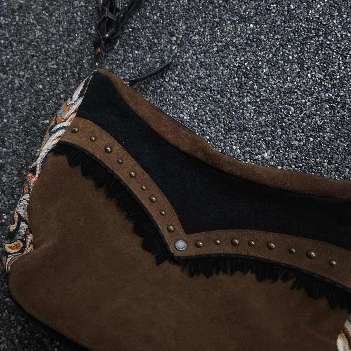 앤더슨벨 유니섹스 스웨이드 자카드 크로스 바디백 (OS) 상품이미지5