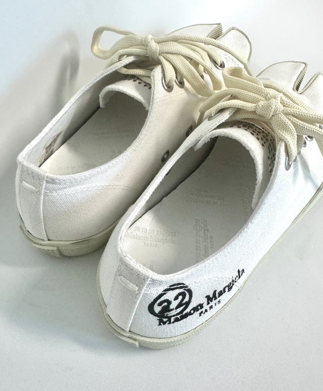 MAISON MARGIELA 메종 마르지엘라 화이트 캔버스 타비 스니커즈 상품이미지2