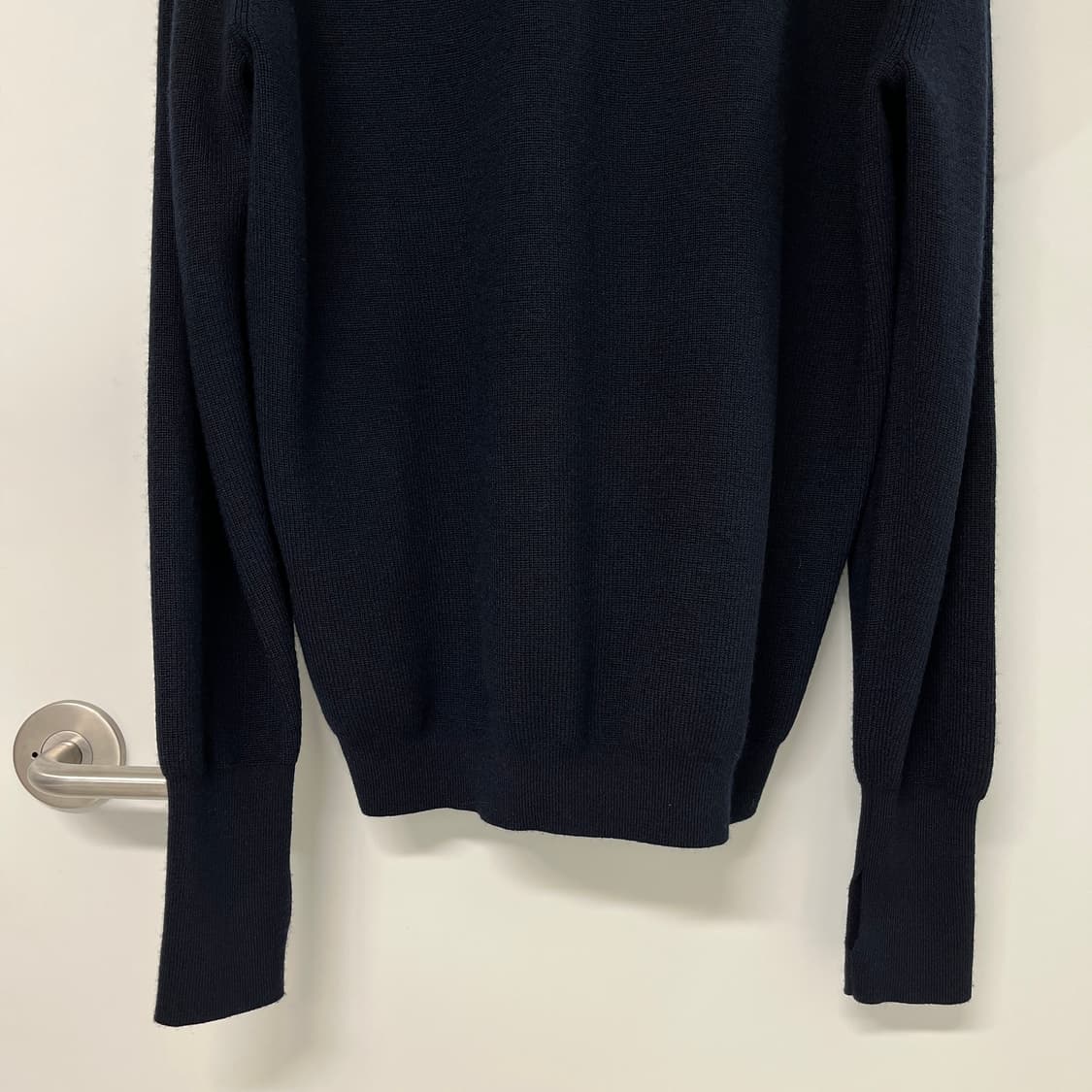 17FW 유니클로U 르메르 핑거홀 터틀넥 스웨터 XL 상품이미지10