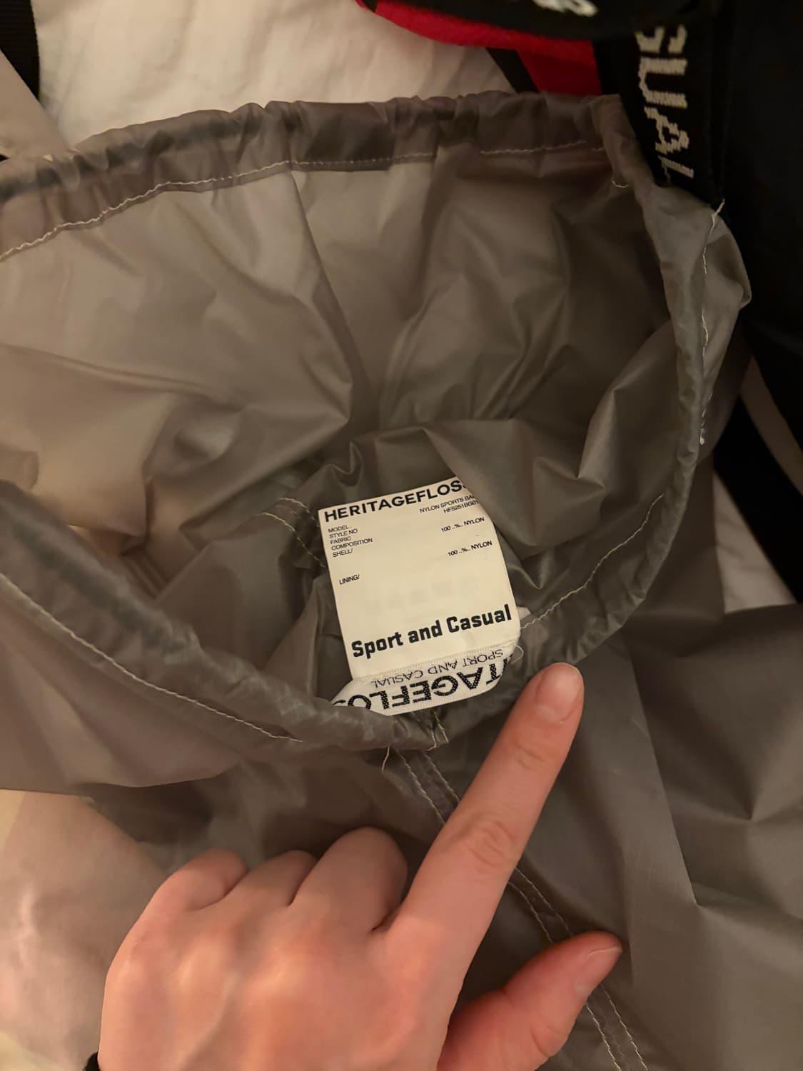 해리티지폴리스 나일론 스포츠 가방 상품이미지3