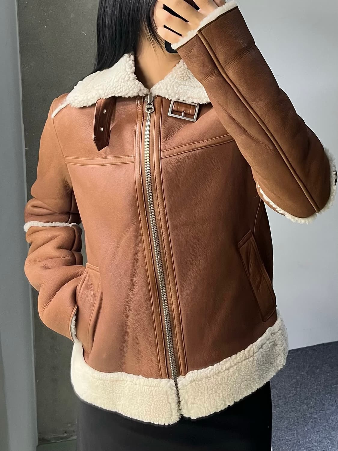 산드로 17f/w 시어링 레더 무스탕 상품이미지2