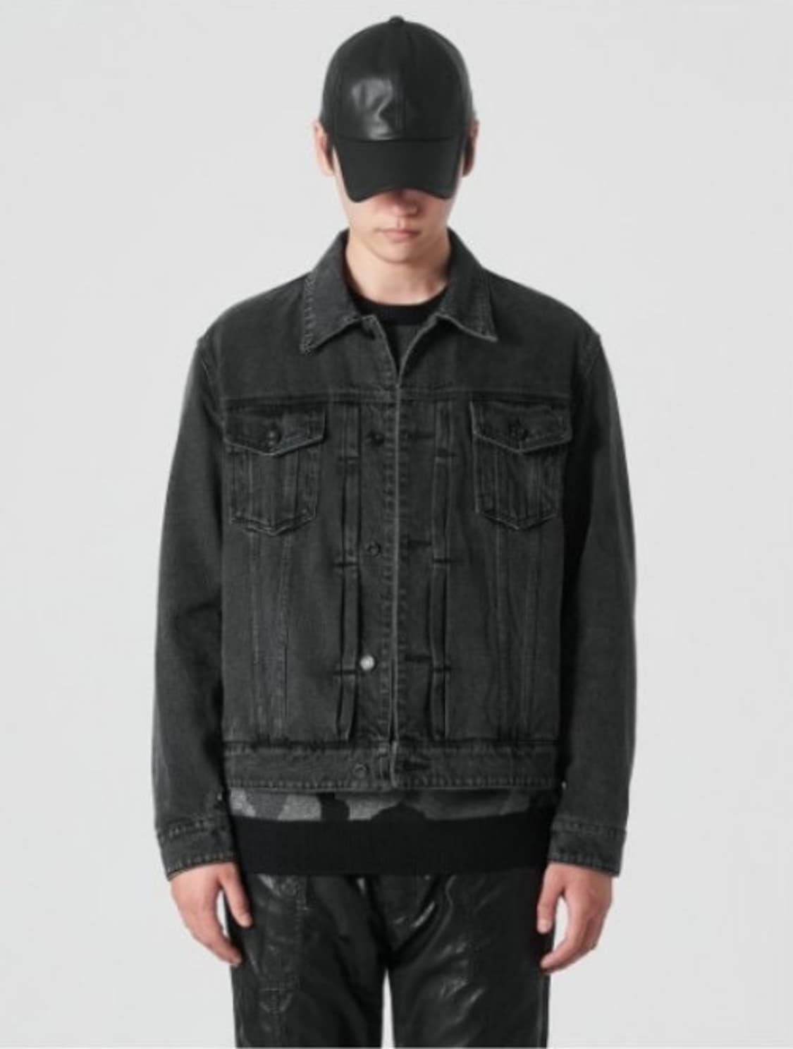 [46(100)] 준지 흑청 데님 트러커 자켓 상품이미지1