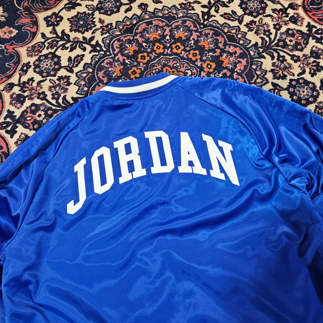 조던(JORDAN) x 40Acres 사틴 유광 로얄블루 자켓 상품이미지5