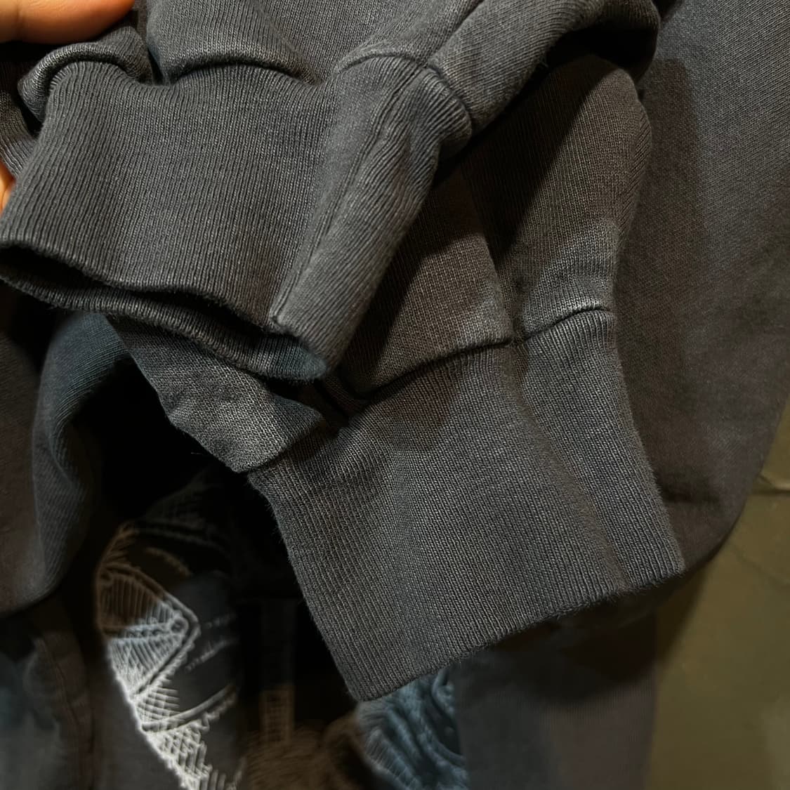 [L] KID CUDI X KAWS 키드커디 카우스 스웻 셔츠 상품이미지2