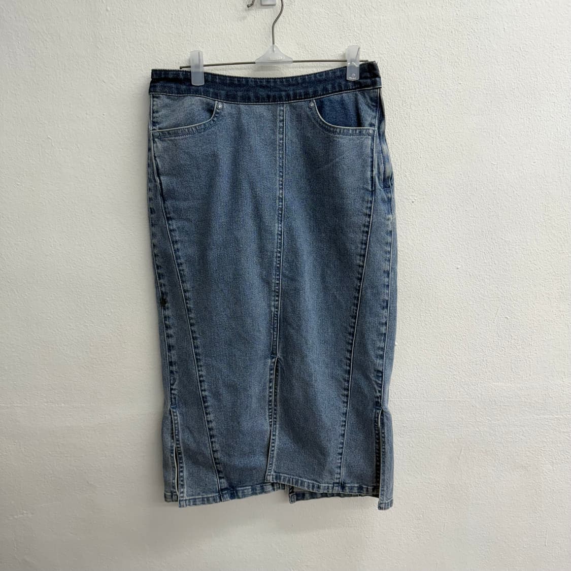 한섬 마인(MINE) 청 데님 H라인 트임 스커트 (64-94) 상품이미지1