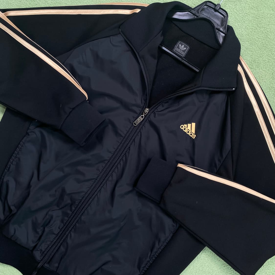 아디다스 검골 삼각 후면 빅로고 져지 트랙탑 상품이미지1